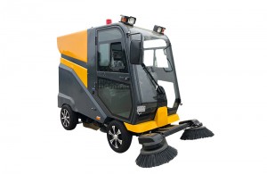 C210 Ride On Road Sweeper