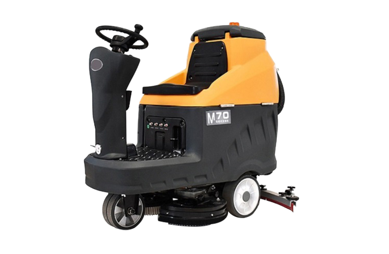 M70 Ride on Floor Scrubber Machine